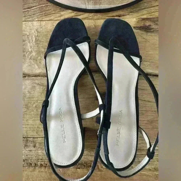 NEW Pelle Moda Francis Black Suede Arched Block Heel Sandals ~ 9.5 ~ NEW - Picture 7 of 7
